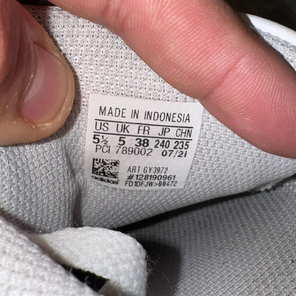 Adidas Superstar‎ Shoes Youth Size 5.5 White W/ Black Stripes Shell Toe 789002